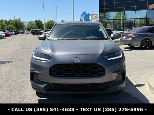 Gray 2023 Honda HR-V LX