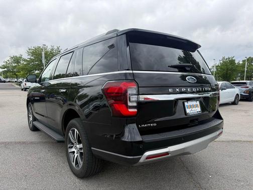 Black Metallic 2024 Ford Expedition Limited
