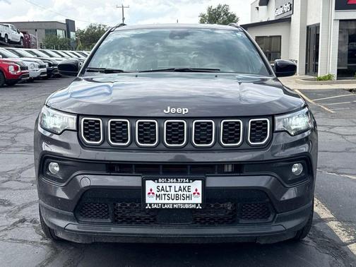 Metallic 2024 Jeep Compass Latitude
