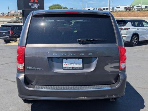 Granite Crystal Clearcoat Metallic 2020 Dodge Grand Caravan SE
