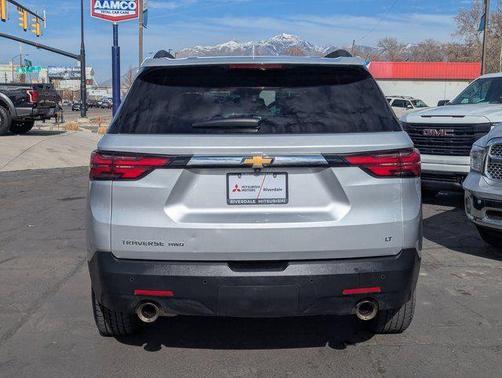 2022 Chevrolet Traverse LT Cloth