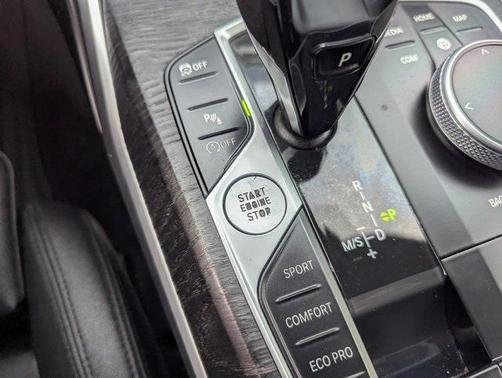 2021 BMW 330 i xDrive