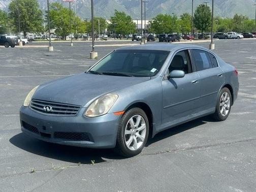 2005 INFINITI G35x Base