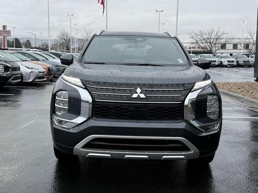 2025 Mitsubishi Outlander PHEV SEL