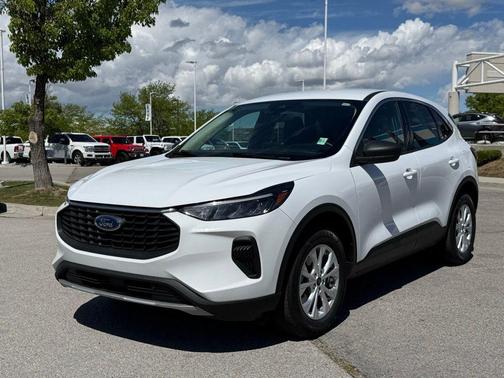 Oxford White 2023 Ford Escape Active