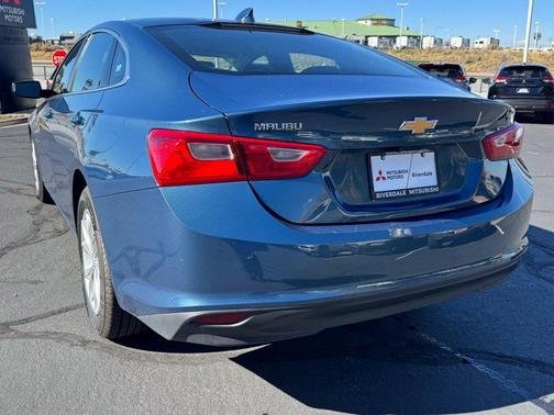 Lakeshore Blue Metallic 2025 Chevrolet Malibu LT