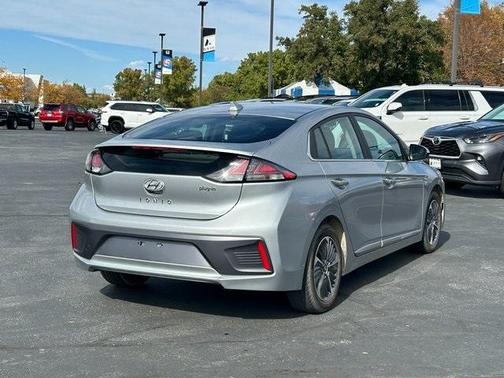 2021 Hyundai IONIQ Plug-In Hybrid SEL
