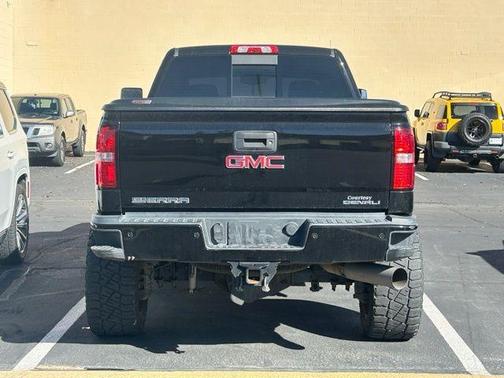 2015 GMC Sierra 2500 Denali