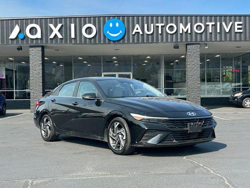 2024 Hyundai ELANTRA Limited