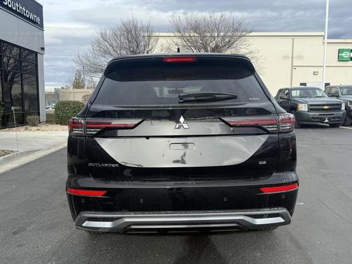 2026 Mitsubishi Outlander 