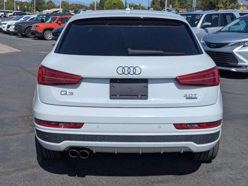 2016 Audi Q3 2.0T Prestige