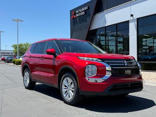 Red 2026 Mitsubishi Outlander ES