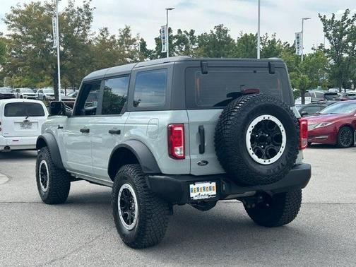 2022 Ford Bronco Base