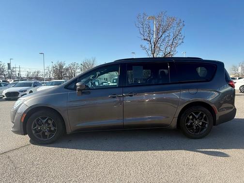 2019 Chrysler Pacifica Touring-L Plus