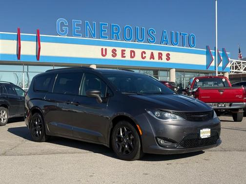 2019 Chrysler Pacifica Touring-L Plus