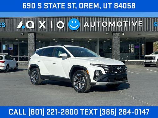 White Pearl 2026 Hyundai TUCSON SEL