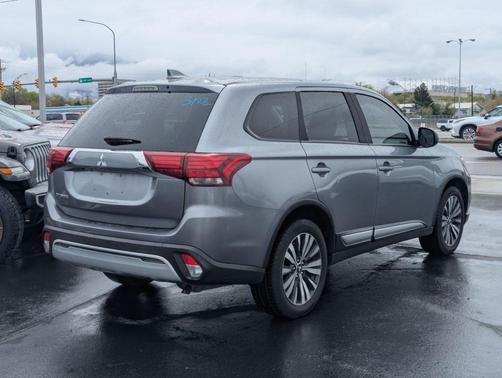 Gray 2020 Mitsubishi Outlander