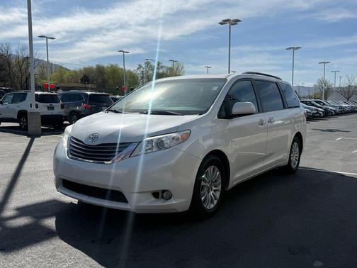 2017 Toyota Sienna L