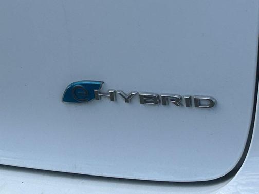 Bright White Clearcoat 2024 Chrysler Pacifica Hybrid Select