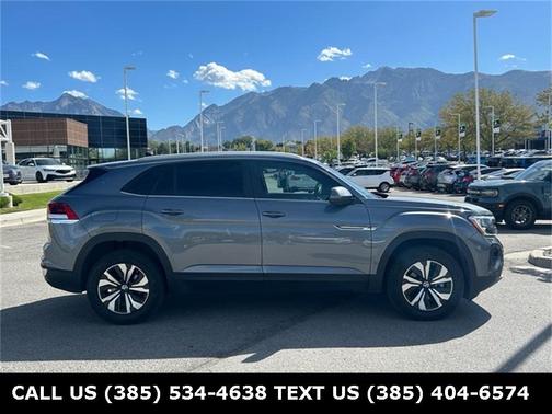 2024 Volkswagen Atlas Cross Sport 2.0T SE