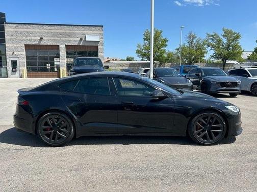 2021 Tesla Model S Plaid