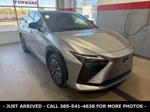 2024 Lexus RZ 450e Premium