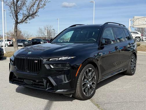 Black Sapphire Metallic 2025 BMW X7 M60i