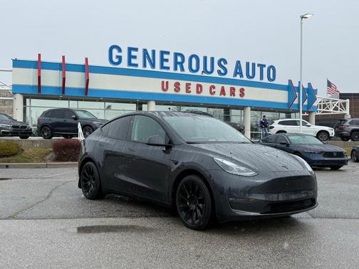 2024 Tesla Model Y Long Range