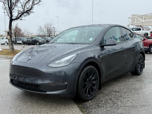 2024 Tesla Model Y Long Range
