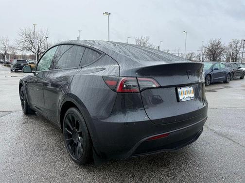 2024 Tesla Model Y Long Range