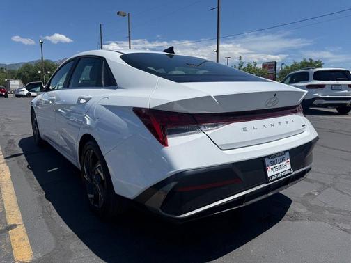 White 2025 Hyundai ELANTRA HEV Limited