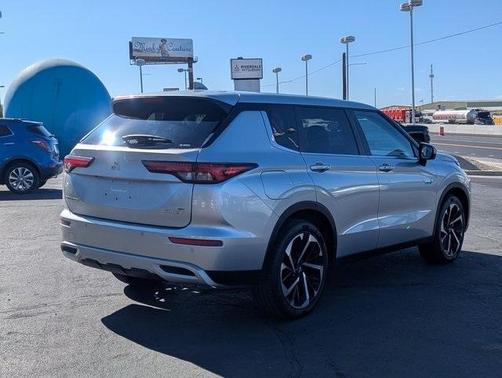 2023 Mitsubishi Outlander PHEV