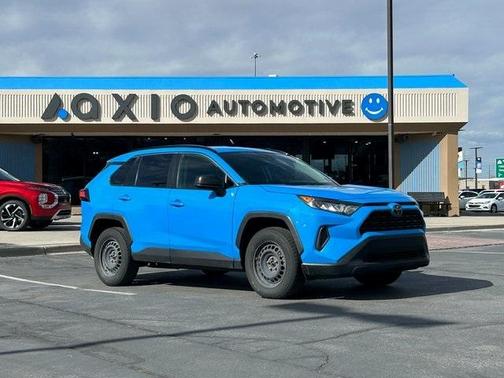 2020 Toyota RAV4 LE