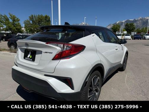 Pearl 2022 Toyota C-HR Limited