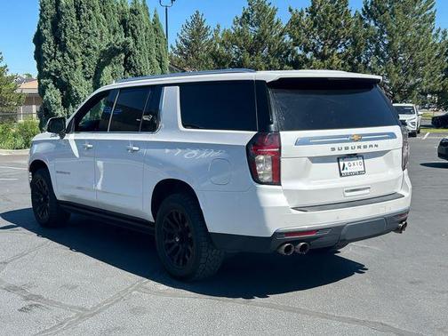 2021 Chevrolet Suburban High Country