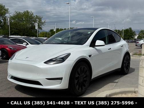Pearl White Multi 2022 Tesla Model Y Performance