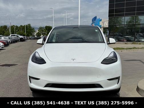 Pearl White Multi 2022 Tesla Model Y Performance