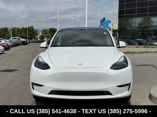 Pearl White Multi 2022 Tesla Model Y Performance