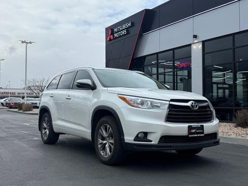 Blizzard Pearl 2015 Toyota Highlander XLE