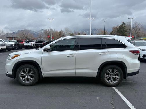Blizzard Pearl 2015 Toyota Highlander XLE