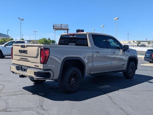 Desert Sand Metallic 2022 GMC Sierra 1500 AT4