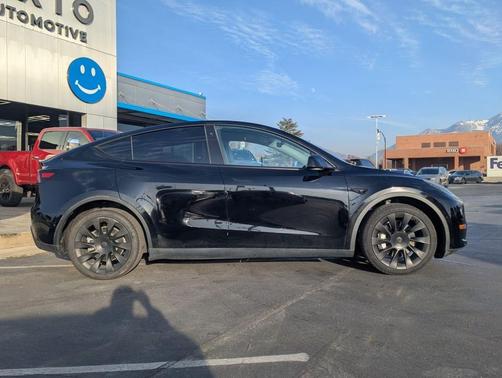 2022 Tesla Model Y Long Range