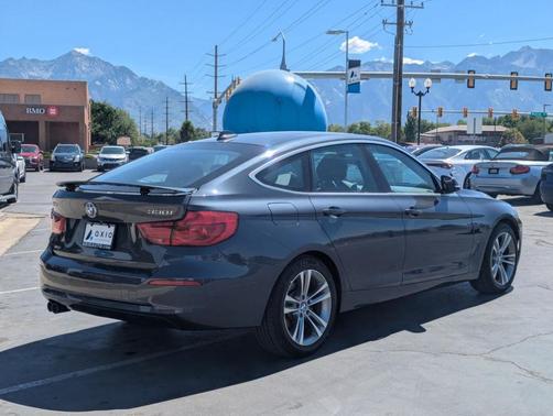 2018 BMW 330 Gran Turismo i xDrive