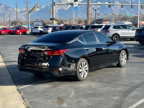 2022 Nissan Altima 2.5 S