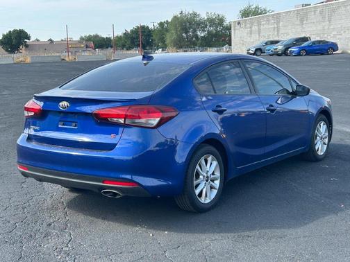 Deep Sea Blue 2017 Kia Forte S