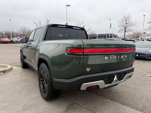 2022 Rivian R1T Adventure Package