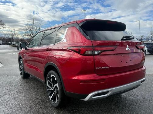 2025 Mitsubishi Outlander PHEV SE