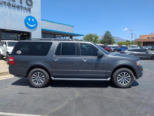 2017 Ford Expedition EL XLT
