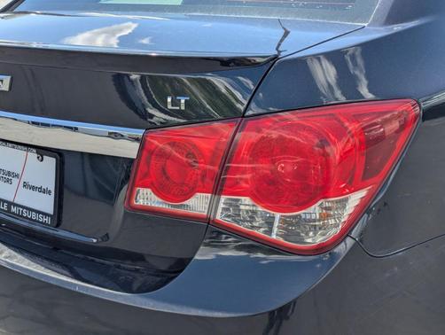 Black Granite Metallic 2014 Chevrolet Cruze 1LT