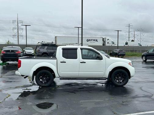 Glacier White 2020 Nissan Frontier SV